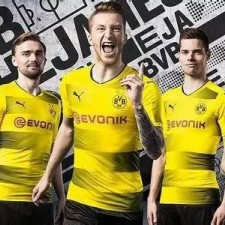 Borussia Dortmund 2-2 remizira sa Frankfurtom